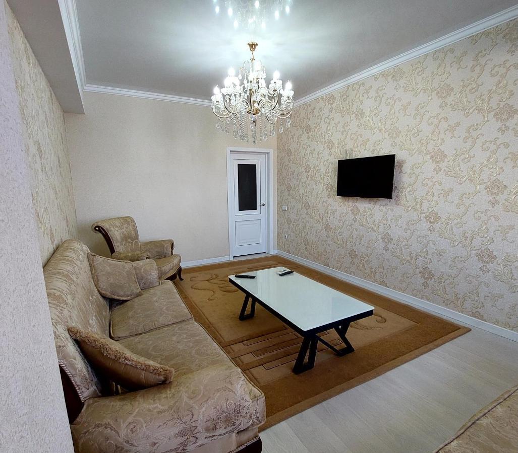 Elite Apartment In Street Mederova 50 Bisjkek Eksteriør billede